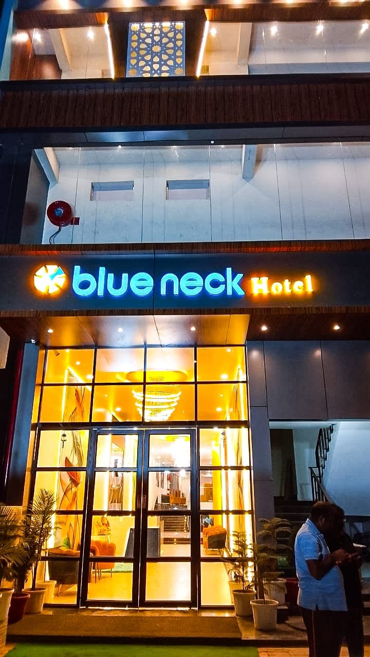 BlueNeck Hotel